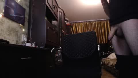 Snapshot of danielgraysoon chatting on February 5, 2025, 11:44 am Daniel Grayson online show from February 5, 2025, 11:44 am