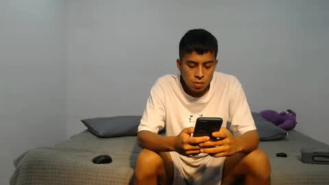 Snapshot of danielitopapii chatting on February 7, 2025, 3:23 am danielitopapii online show from February 7, 2025, 3:23 am