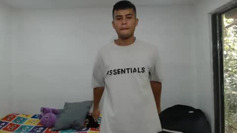 Snapshot of danielitopapii chatting on February 12, 2025, 6:09 pm danielitopapii online show from February 12, 2025, 6:09 pm