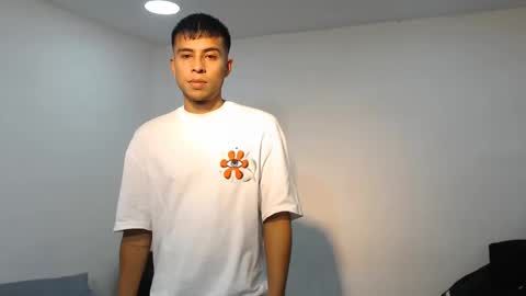 Snapshot of danielitopapii chatting on March 6, 2025, 8:27 pm danielitopapii online show from March 6, 2025, 8:27 pm