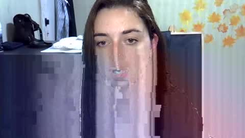 Snapshot of daniella_brunnette_ chatting on October 18, 2025, 10:10 pm Daniella  online show from October 18, 2025, 10:10 pm