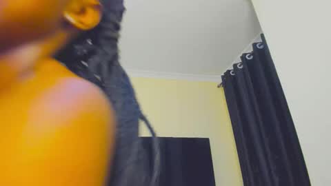 danielle_rock online show from October 16, 2025, 9:05 pm