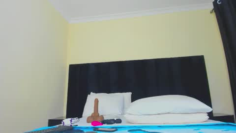 danielle_rock online show from November 10, 2025, 12:59 pm