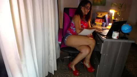 Angie online show from May 9, 2026, 7:52 pm