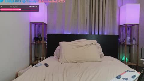 daniellemxxx online show from October 21, 2025, 4:41 pm