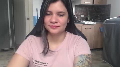 daniellerain online show from February 1, 2026, 4:38 pm