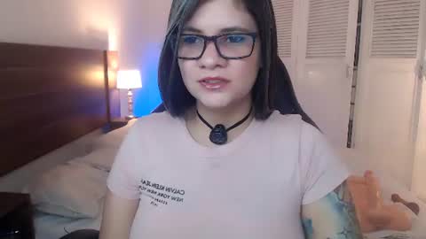 Snapshot of daniellerain chatting on June 21, 2026, 5:04 pm daniellerain online show from June 21, 2026, 5:04 pm