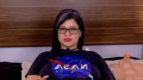 Snapshot of daniellerain chatting on July 27, 2026, 11:45 pm daniellerain online show from July 27, 2026, 11:45 pm