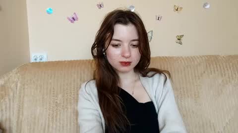 Snapshot of daniellevaulet chatting on May 4, 2026, 7:04 am Mia online show from May 4, 2026, 7:04 am