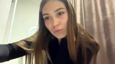 Julia online show from February 24, 2026, 1:20 pm