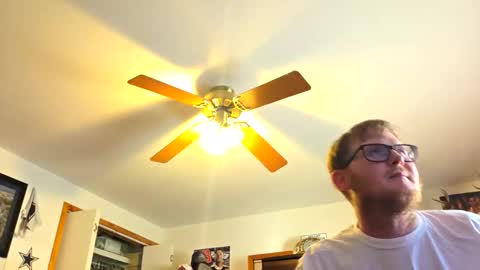 Daniel    y. online show from November 5, 2025, 10:32 pm