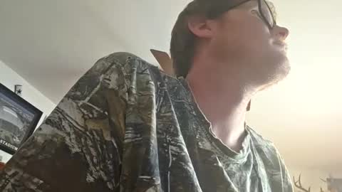 Daniel    y. online show from February 1, 2026, 9:13 pm