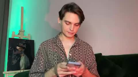 danieltuckerr online show from November 21, 2025, 5:55 pm