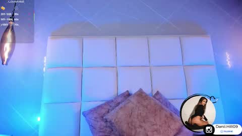 Danii  online show from November 11, 2025, 4:34 am