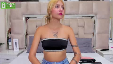 DANIELA online show from November 7, 2025, 12:49 pm