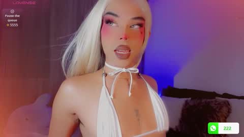 DANNI LEE online show from January 8, 2026, 6:54 pm