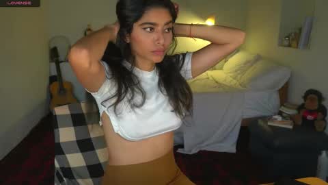 danalle .. online show from March 7, 2026, 9:45 pm