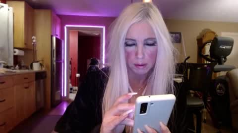 Snapshot of danikawhite69 chatting on February 4, 2025, 7:40 am DanikaWhite69 online show from February 4, 2025, 7:40 am