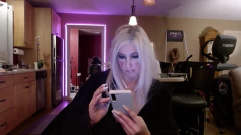 Snapshot of danikawhite69 chatting on February 6, 2025, 7:13 am DanikaWhite69 online show from February 6, 2025, 7:13 am