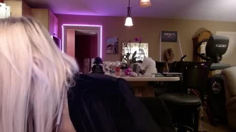 Snapshot of danikawhite69 chatting on February 26, 2025, 8:37 am DanikaWhite69 online show from February 26, 2025, 8:37 am