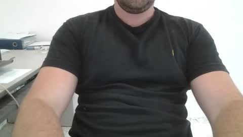 Snapshot of danioli614 chatting on October 28, 2025, 8:44 pm Dani Oli online show from October 28, 2025, 8:44 pm