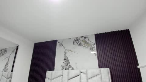 Dani Phonenix online show from November 28, 2025, 7:38 pm