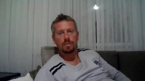 Snapshot of danisami12345 chatting on October 16, 2025, 2:01 am daniel online show from October 16, 2025, 2:01 am