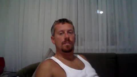 Snapshot of danisami12345 chatting on October 22, 2025, 10:09 pm daniel online show from October 22, 2025, 10:09 pm