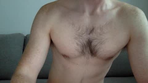 Snapshot of danishguysdicks chatting on October 3, 2025, 5:59 am Buzzy online show from October 3, 2025, 5:59 am