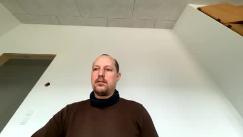 danishjss online show from March 12, 2025, 7:02 am