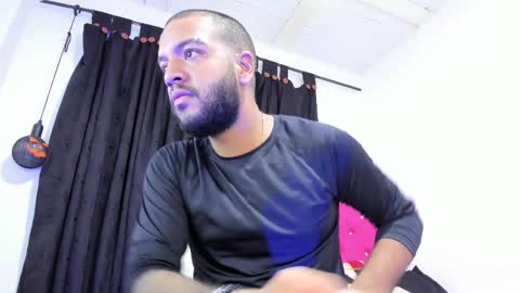 Snapshot of dann_27 chatting on February 27, 2025, 4:20 am Dann online show from February 27, 2025, 4:20 am