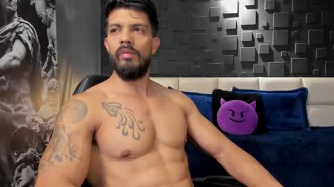 Snapshot of dann_saenz chatting on January 23, 2025, 9:50 pm Dann saenz online show from January 23, 2025, 9:50 pm
