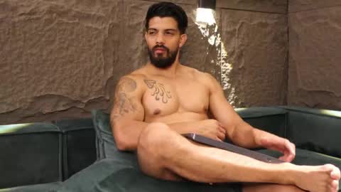 Snapshot of dann_saenz chatting on March 1, 2025, 2:23 pm Dann saenz online show from March 1, 2025, 2:23 pm