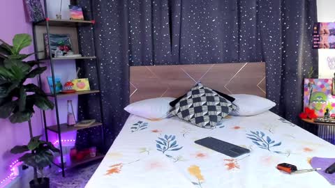 Dannacastle online show from December 13, 2024, 5:05 am