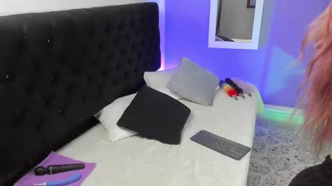 Dannacastle online show from March 3, 2025, 12:59 am