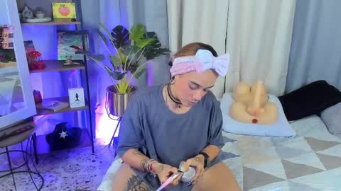 Dannacastle online show from September 25, 2025, 5:55 am