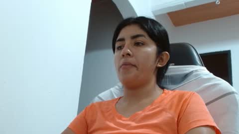 Snapshot of danna_peterson chatting on February 18, 2025, 10:58 pm Danna online show from February 18, 2025, 10:58 pm