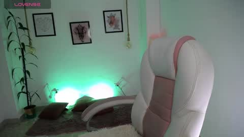 Danna online show from March 31, 2026, 11:16 pm