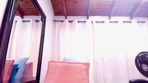 Danna Berlin  online show from February 7, 2025, 7:17 pm