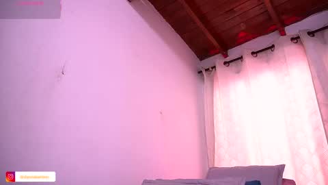 Danna Berlin  online show from October 11, 2025, 7:23 pm