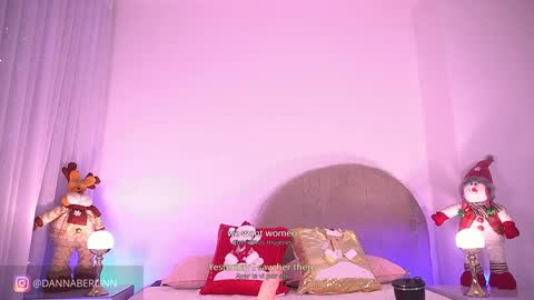Snapshot of dannaberlin chatting on December 19, 2025, 7:32 pm Danna Berlin online show from December 19, 2025, 7:32 pm