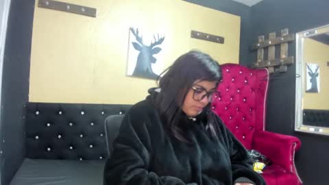 Danna Garza online show from January 26, 2025, 4:09 am