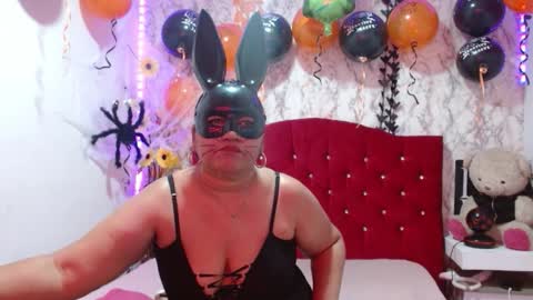 Snapshot of dannalanegra2 chatting on October 22, 2025, 6:40 pm dannalanegra2 online show from October 22, 2025, 6:40 pm