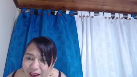 dannamomcerratt online show from July 2, 2026, 3:23 am