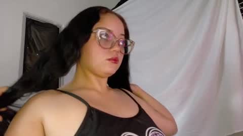 Danna  online show from June 11, 2026, 12:03 pm