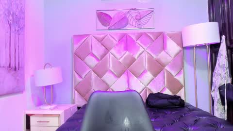 Snapshot of danniakross chatting on September 20, 2025, 4:46 am danniakross online show from September 20, 2025, 4:46 am