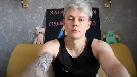 Snapshot of danny_love01 chatting on June 19, 2026, 9:57 am danny online show from June 19, 2026, 9:57 am