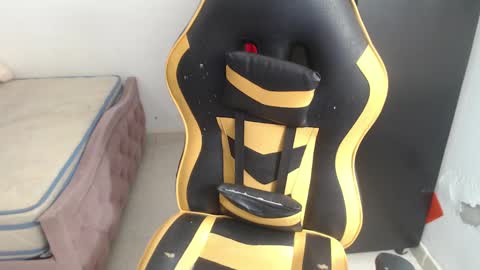 Snapshot of danny_sweettt chatting on October 3, 2025, 6:49 pm danny.......... guys I have onlyfans follow me I am new I want to share with you many things I love you online show from October 3, 2025, 6:49 pm