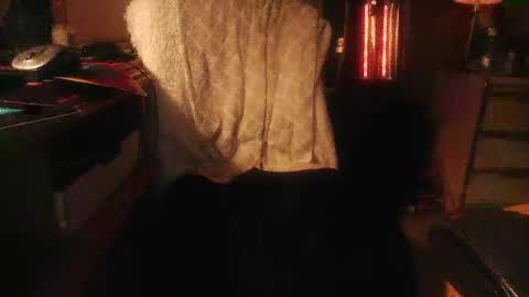 Snapshot of dannyb618 chatting on March 19, 2026, 3:27 pm Danielle online show from March 19, 2026, 3:27 pm