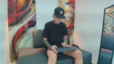 dante_armstrong online show from November 22, 2025, 12:09 am